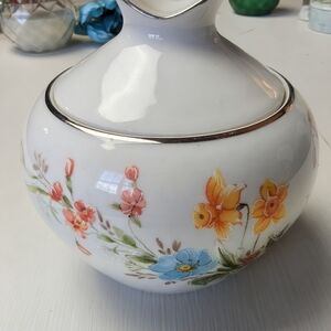 Floral Ceramic Premiere Fine China MD104 Berkshire China